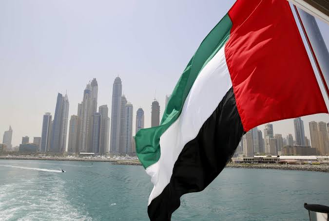 الإمارات تدين الغارات الإسرائيلية على غزة وتحذر من التصعيد