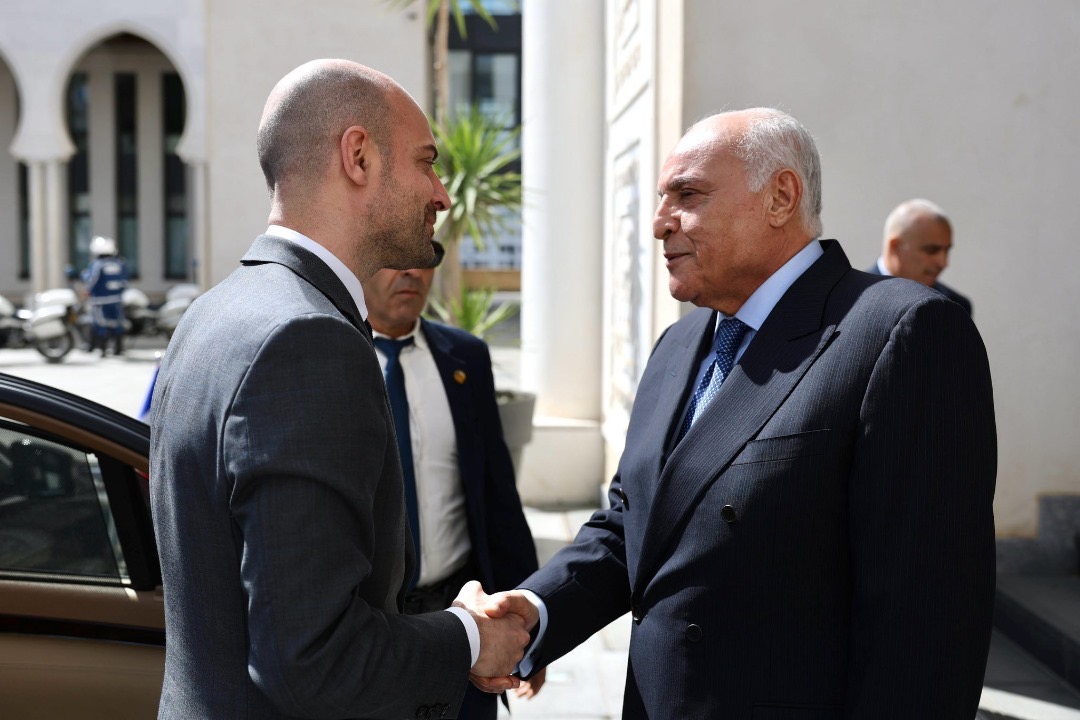 وزير الشؤون الخارجية الجزائري يستقبل نظيره الفرنسي